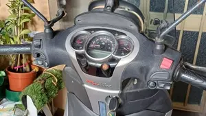 Piaggio Beverly 350 SportTouring ie ABS (2011 - 17)  (3)