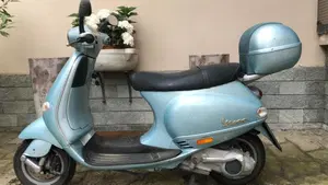 Vespa LX 150 (2005 - 11)  (2)