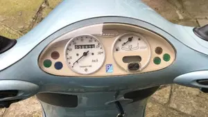 Vespa LX 150 (2005 - 11)  (4)