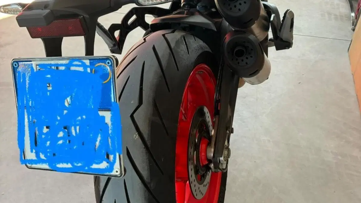 Ducati Monster 937 (2021 - 25)  (4)