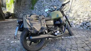 Moto Guzzi V7 Stone Ten (2024 - 25)  (6)