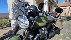 Moto Guzzi V7 Stone Ten (2024 - 25)  (11)