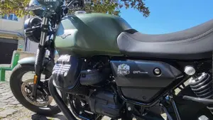 Moto Guzzi V7 Stone Ten (2024 - 25)  (18)