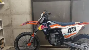KTM 450 SX-F (2018)  (2)
