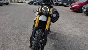 Triumph Scrambler 1200 XE (2019 - 20)  (9)