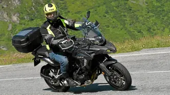 Benelli TRK 502 (2021 - 25) usata