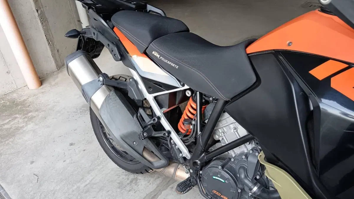 KTM 1050 Adventure (2015 - 16)  (6)