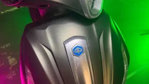 Piaggio Beverly 350 S ABS (2019 - 20)  (3)