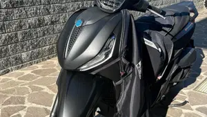 Piaggio Beverly 300 S ABS-ASR (2021 - 25) 