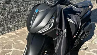 Piaggio Beverly 300 S ABS-ASR (2021 - 25) usata