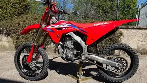 Honda CRF 450R (2024)  (2)