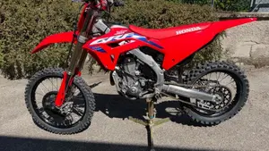 Honda CRF 450R (2024)  (10)