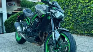 Kawasaki Z 900 A2 (2021 - 24)  (2)