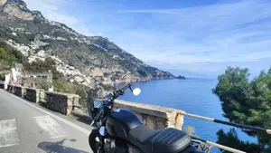 Moto Guzzi V7 Stone (2021 - 24)  (10)