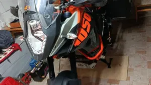 KTM 1050 Adventure (2015 - 16)  (5)