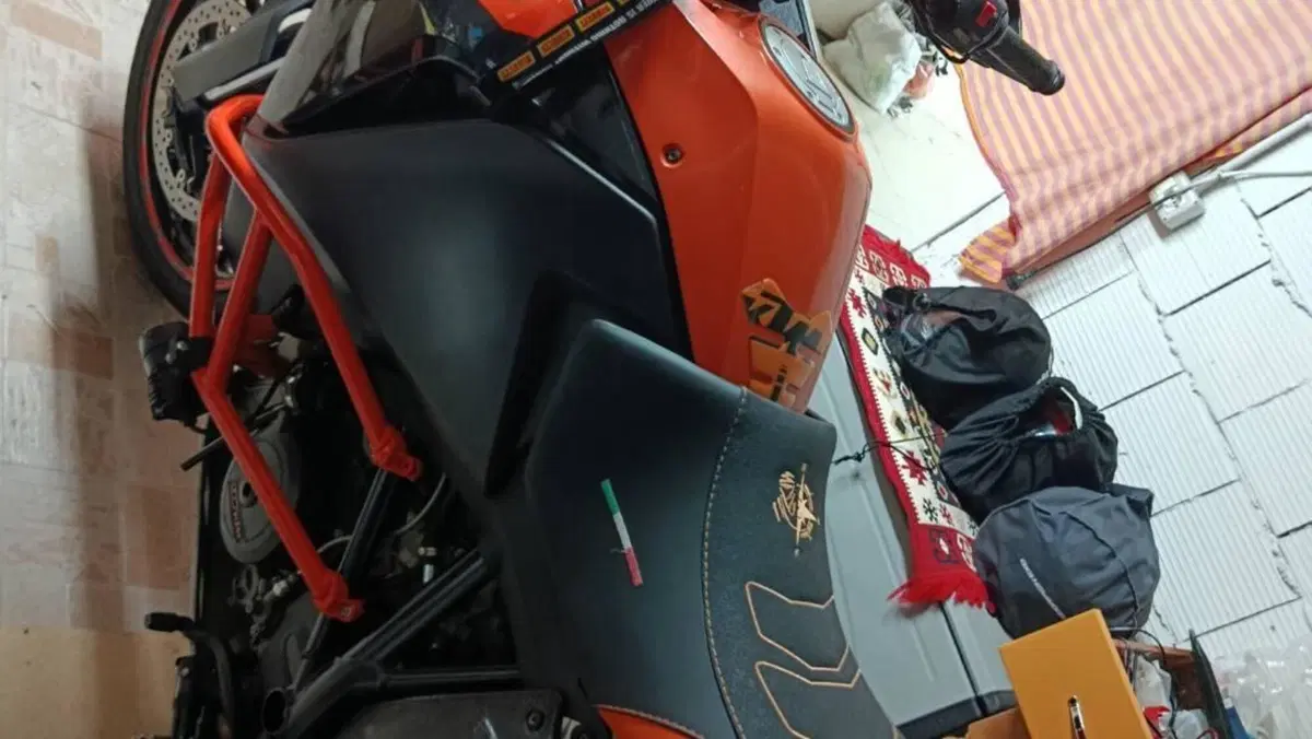 KTM 1050 Adventure (2015 - 16)  (9)