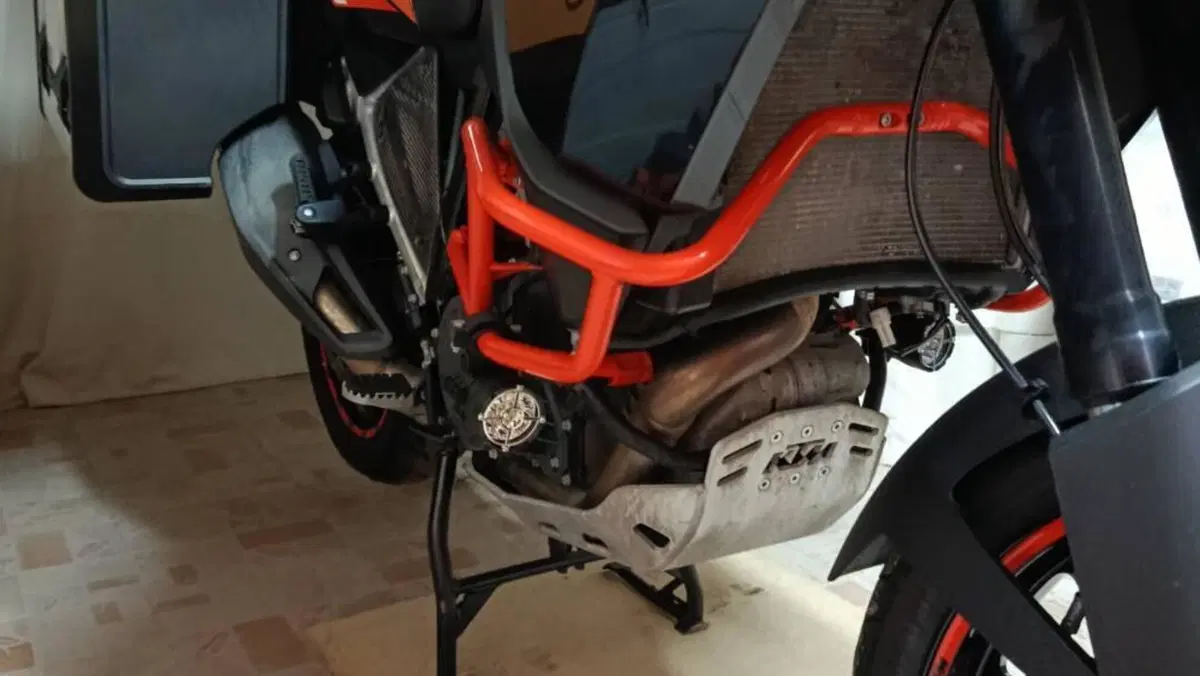 KTM 1050 Adventure (2015 - 16)  (12)