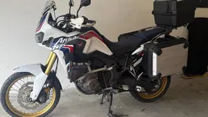 Honda Africa Twin CRF 1000L ABS Travel Edition (2016 - 17)  (2)
