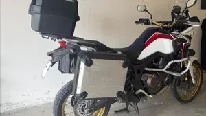 Honda Africa Twin CRF 1000L ABS Travel Edition (2016 - 17)  (4)