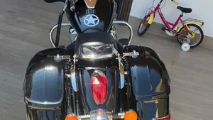 Kawasaki Vulcan VN 900 Custom (2006 - 09)  (6)