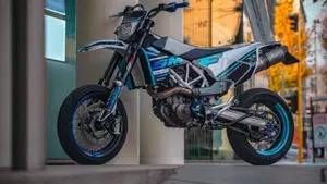 Husqvarna 701 Supermoto (2017 - 19) 