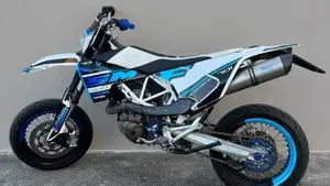 Husqvarna 701 Supermoto (2017 - 19)  (4)