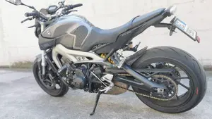 Yamaha MT-09 ABS (2013 - 15)  (2)