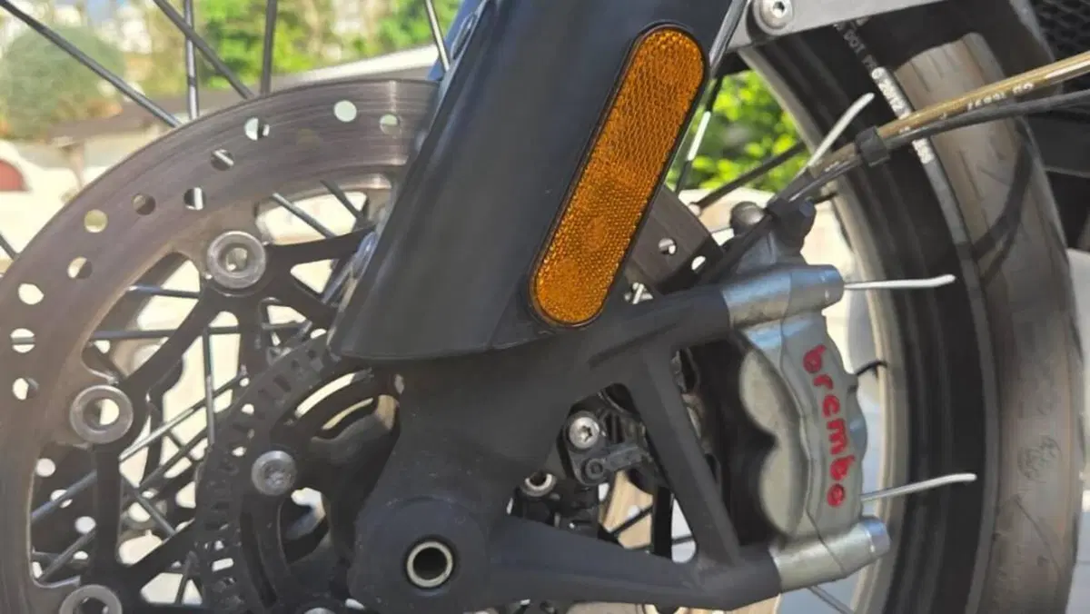Triumph Scrambler 1200 XC (2021 - 23)  (10)