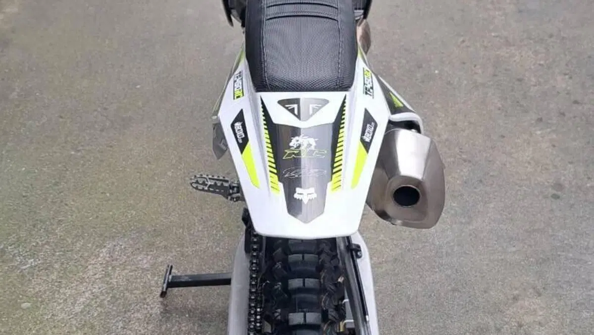 Triumph TF 450-RC Edition (2025 - 26)  (2)