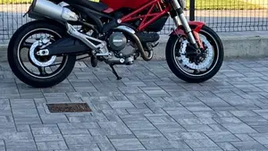 Ducati Monster 696 (2008 - 13)  (2)