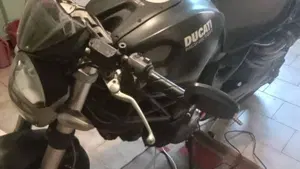 Ducati Monster 696 (2008 - 13)  (2)
