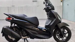 Piaggio Beverly 300 S ABS-ASR (2021 - 25)  (4)