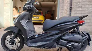 Piaggio Beverly 300 S ABS-ASR (2021 - 25)  (7)