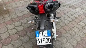 Aprilia Dorsoduro 750 ABS (2009 - 17)  (4)