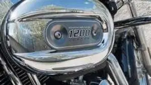 Harley-Davidson 1200 Custom (2007 - 13) - XL 1200C  (4)