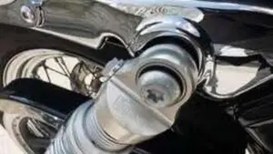 Harley-Davidson 1200 Custom (2007 - 13) - XL 1200C  (12)