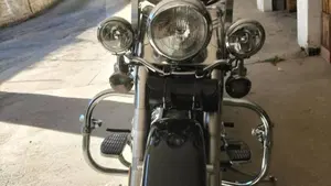 Harley-Davidson 1450 Heritage Classic (1999 - 02) - FLSTC  (3)