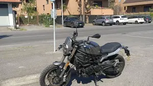 Benelli Leoncino 800 Trail (2022 - 26)  (4)