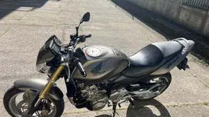 Honda Hornet 600 (2005 - 06)  (7)