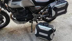 Moto Guzzi V85 TT Travel (2021 - 23)  (5)