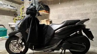 Piaggio Beverly 350 SportTouring ie (2011 - 15) usata