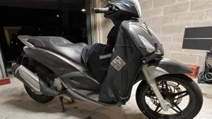 Piaggio Beverly 350 SportTouring ie (2011 - 15)  (2)