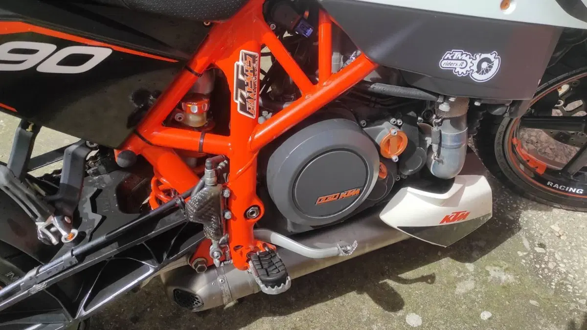 KTM 690 Duke R (2010 - 15)  (3)