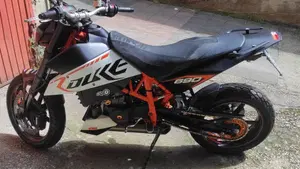 KTM 690 Duke R (2010 - 15)  (2)