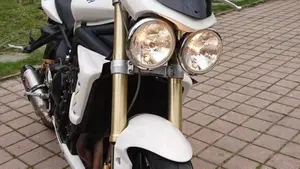 Triumph Street Triple (2007 - 12)  (2)