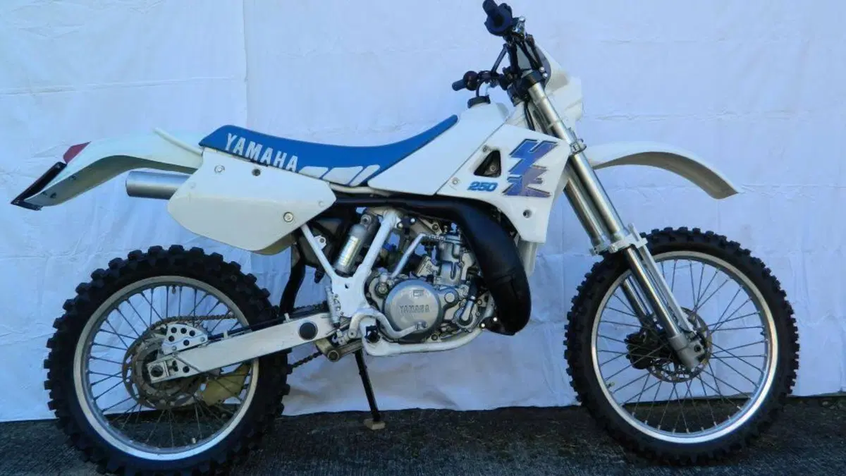 Yamaha   (2)