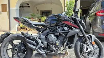 MV Agusta Brutale 800 R (2023 - 25) usata