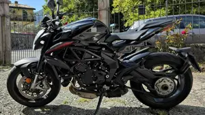 MV Agusta Brutale 800 R (2023 - 25)  (2)