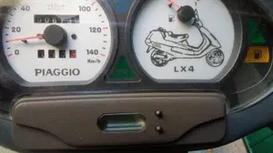 Piaggio Hexagon 125 (1999 - 01)  (3)