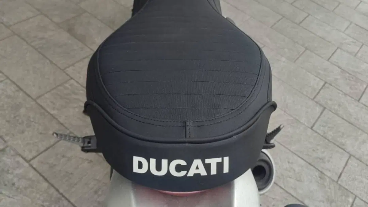Ducati Scrambler 800 Classic (2015 - 16)  (4)